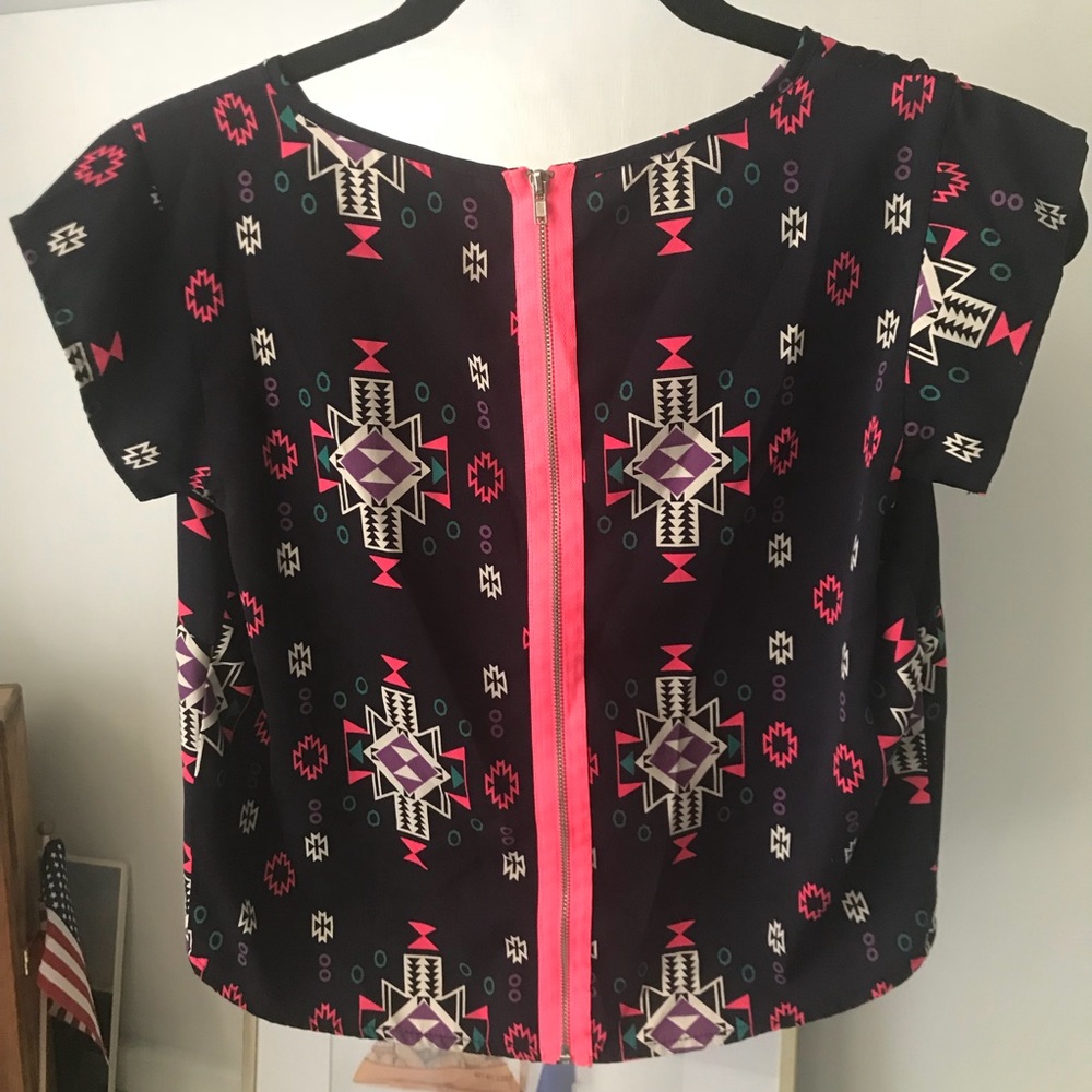 Back zip crop blouse